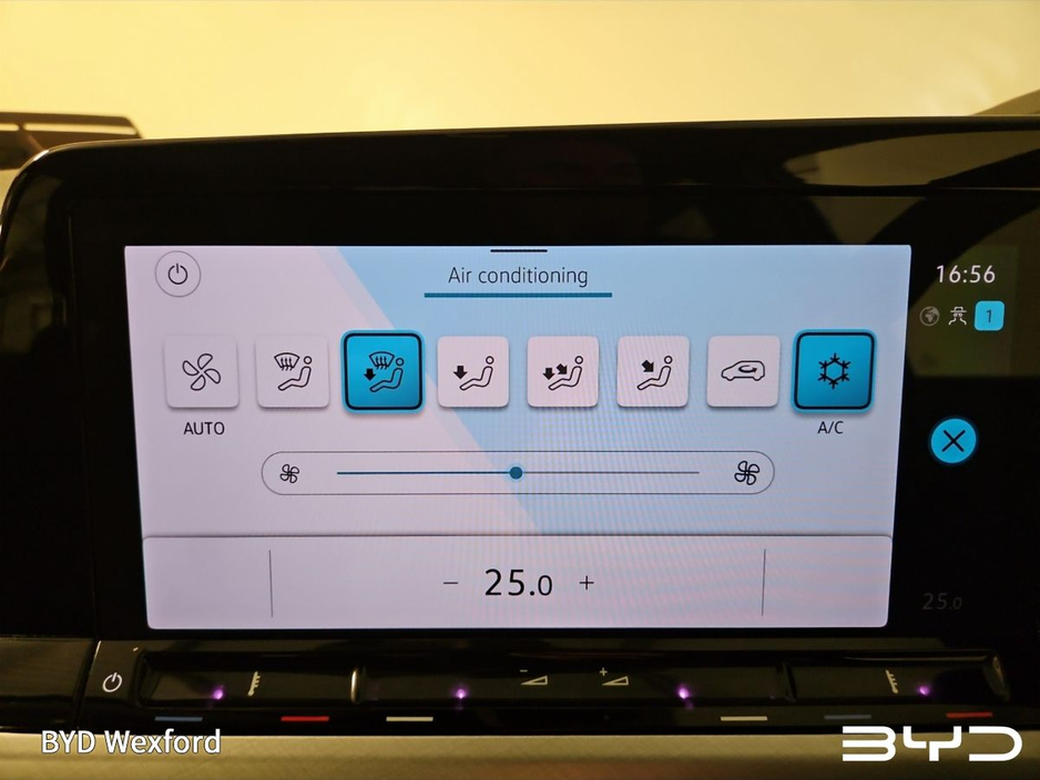 2021 Volkswagen Golf 2.0 TDI 115HP Life €21,975