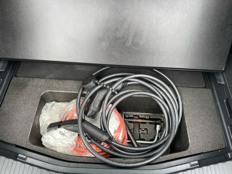 2023 Toyota bZ4X PREMIERE 11K €33,888