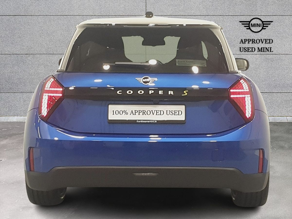 2025 MINI Hatch Cooper E €29,950