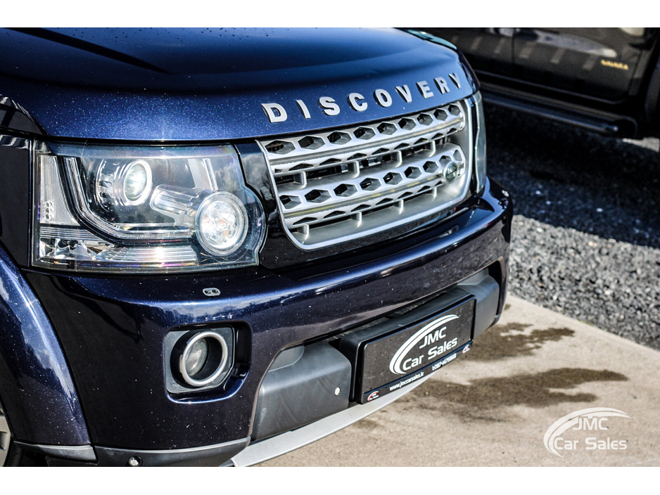 2014 Land Rover Discovery - image 5
