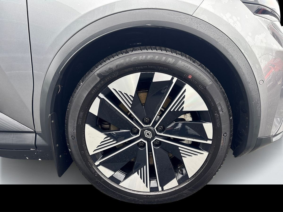 2026 Renault Scenic - image 8