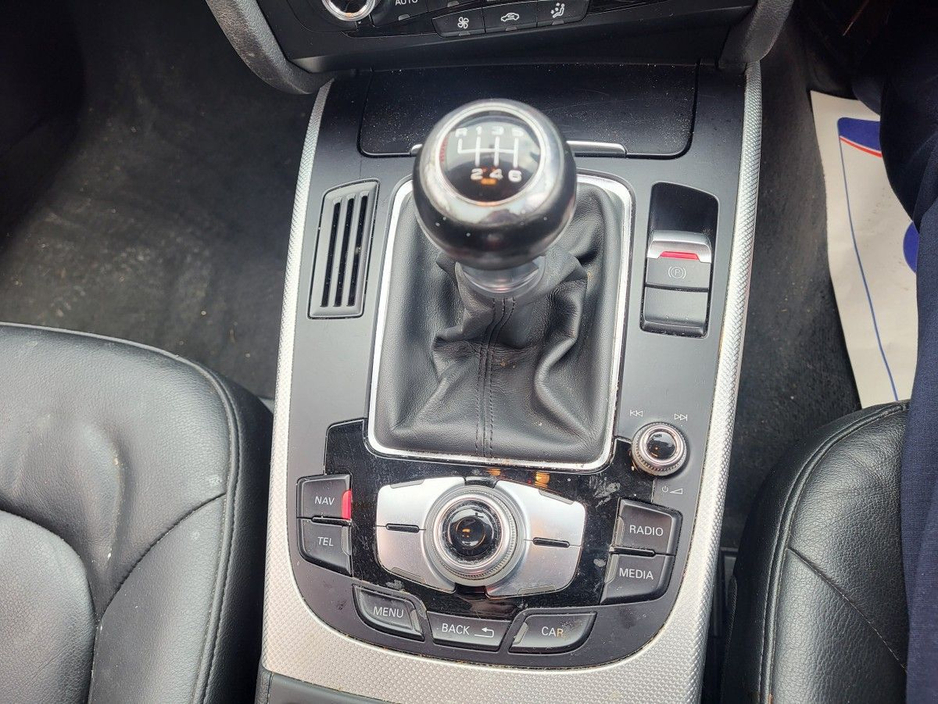 2015 Audi A4 - image 7