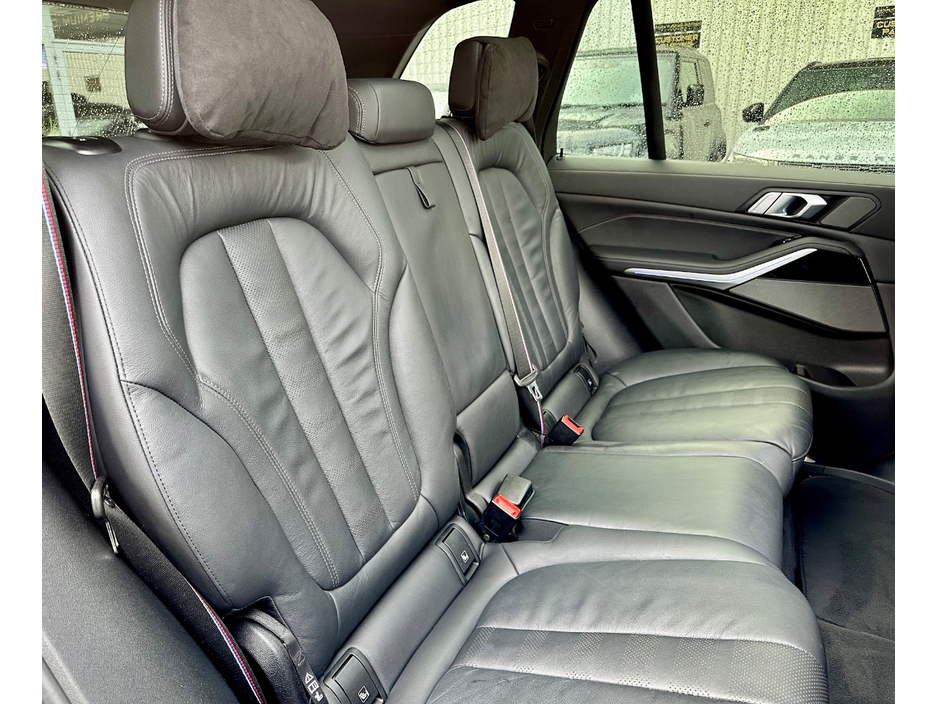 2021 BMW X5 - image 19
