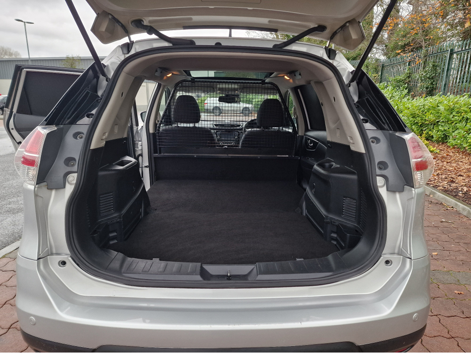 2017 Nissan X-Trail - image 11