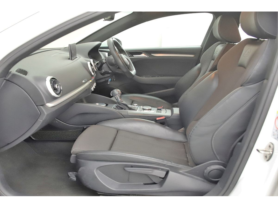 2018 Audi A3 - image 14