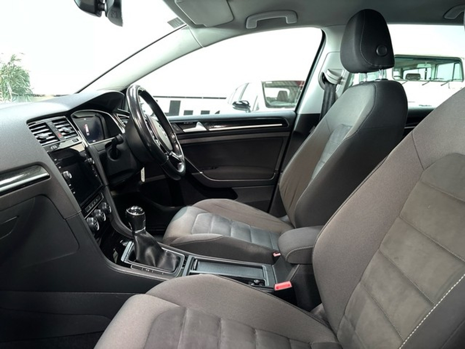 2017 Volkswagen Golf HIGHLINE 2.0 TDI MANUAL 6SPEED FWD 150 5 4DR €13,750
