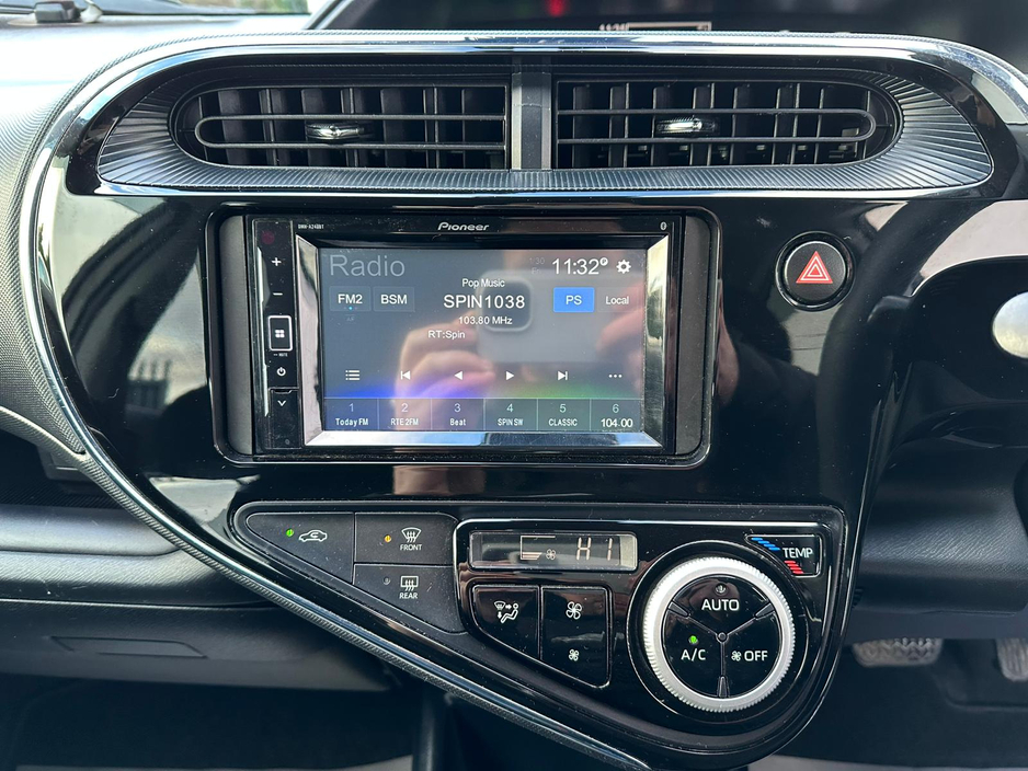 2019 Toyota Aqua 1.5 HYBRID 73 BHP €10,900