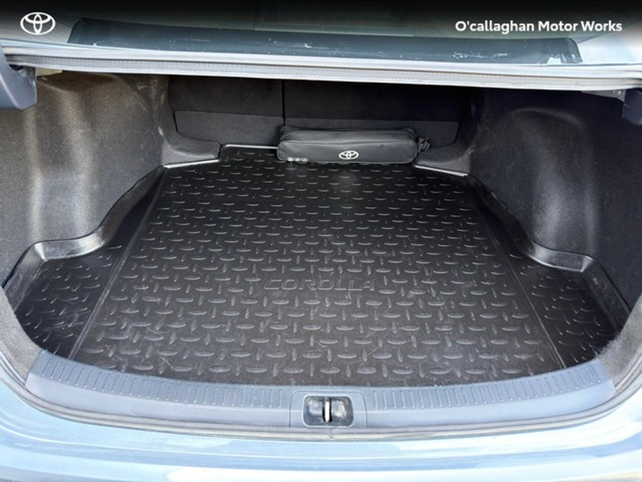 2024 Toyota Corolla - image 9