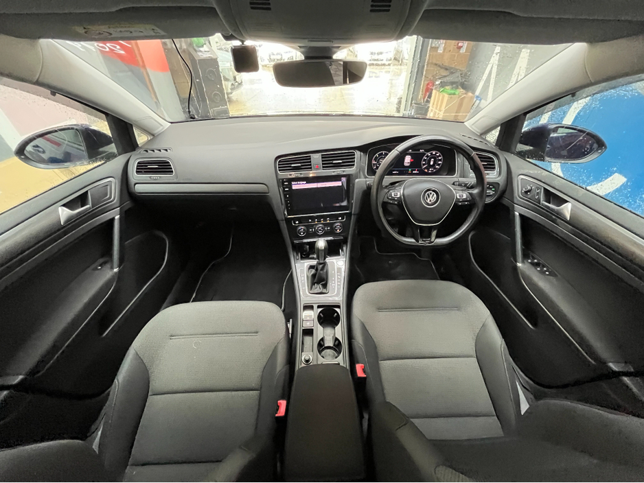 2019 Volkswagen Golf - image 14