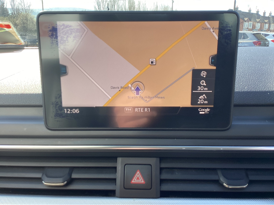 2016 Audi A4 - image 13