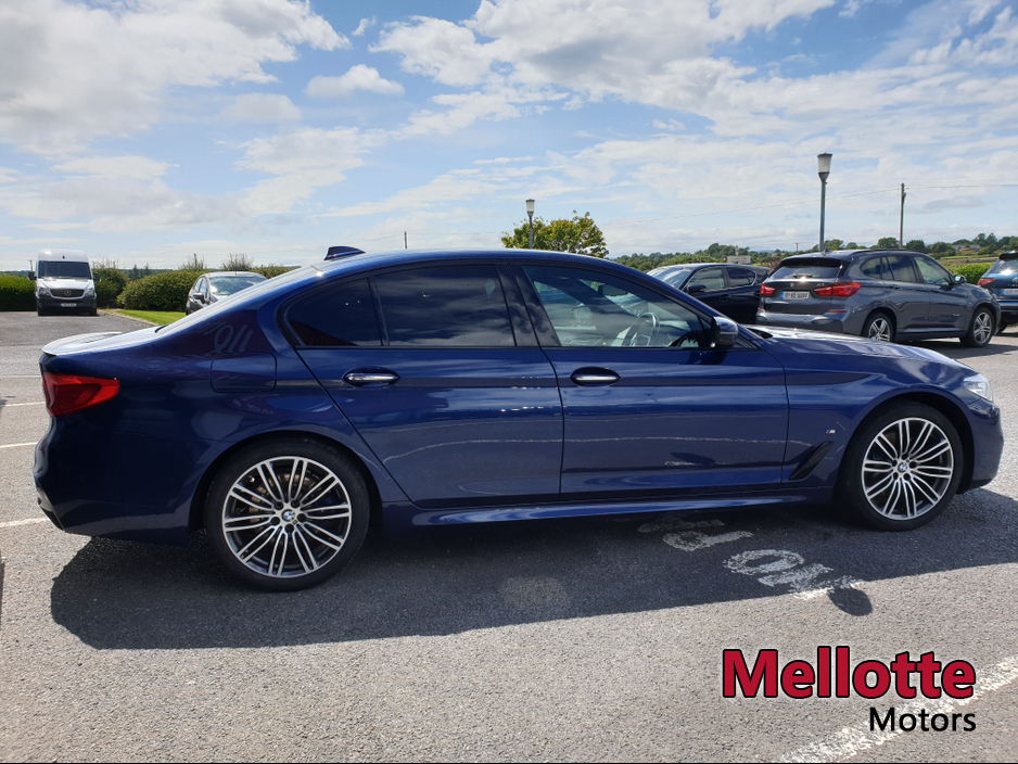 2017 BMW 5 Series - image 6