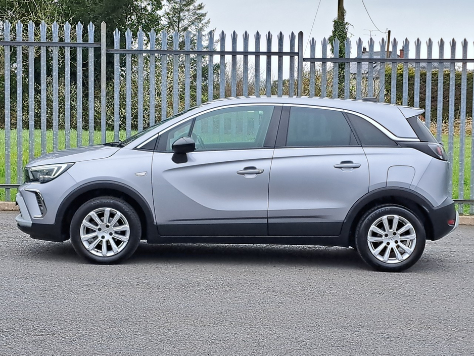 2022 Opel Crossland - image 6