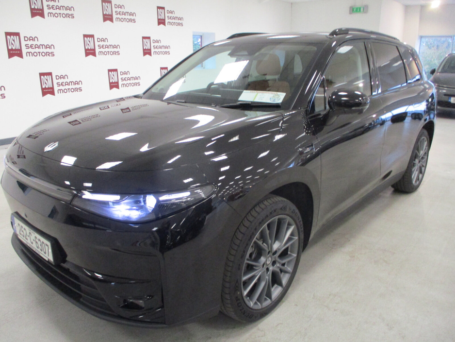 2025 Leapmotor C10 EREV 28.4kWh Design €45,950