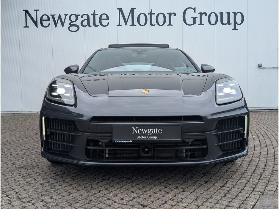 2025 Porsche Panamera Hybrid 4 - 4+1 Adaptive Cruise Control *ARRIVING SOON* €129,888