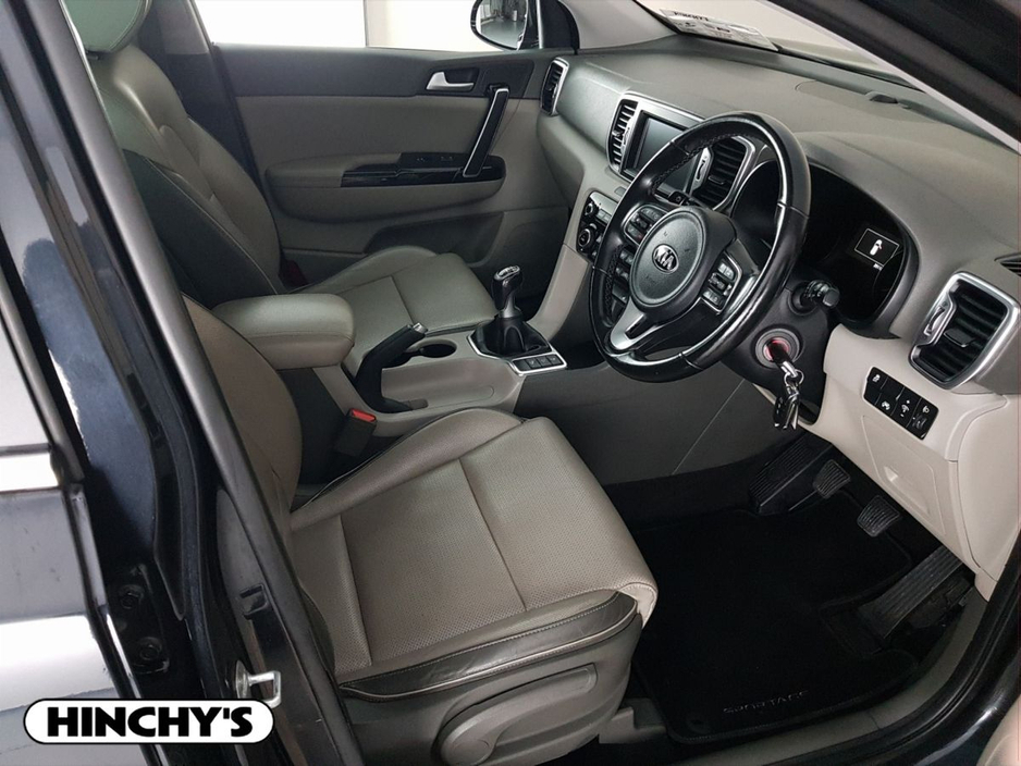 2018 Kia Sportage - image 5