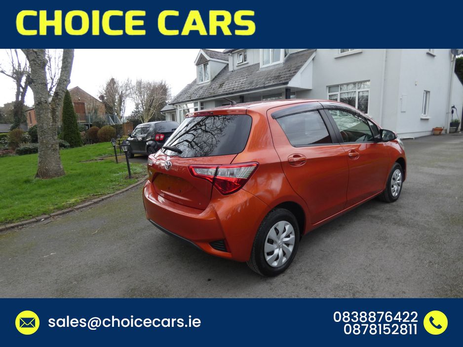 2017 Toyota Vitz - image 4