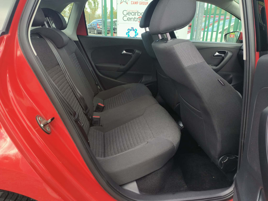2011 Volkswagen Polo - image 14