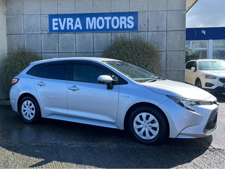 2020 Toyota Corolla - image 3