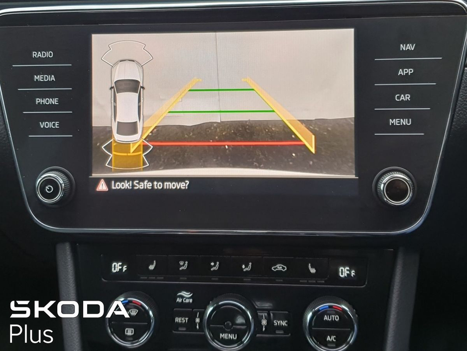 2024 Skoda Superb - image 14
