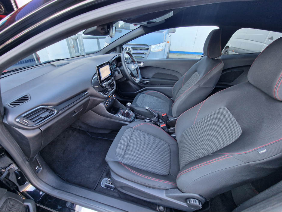 2019 Ford Fiesta - image 28