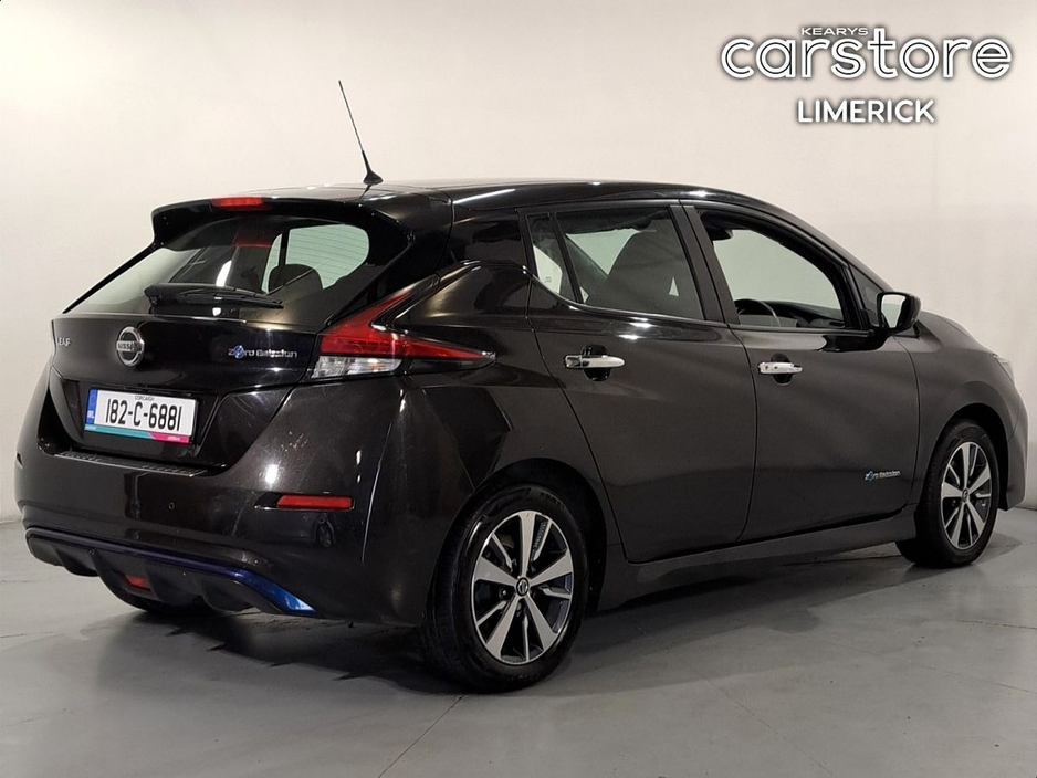2018 Nissan Leaf - image 3