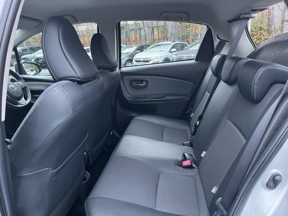 2016 Toyota Yaris HYBRID LUXURY MC 4DR AUTO €14,950