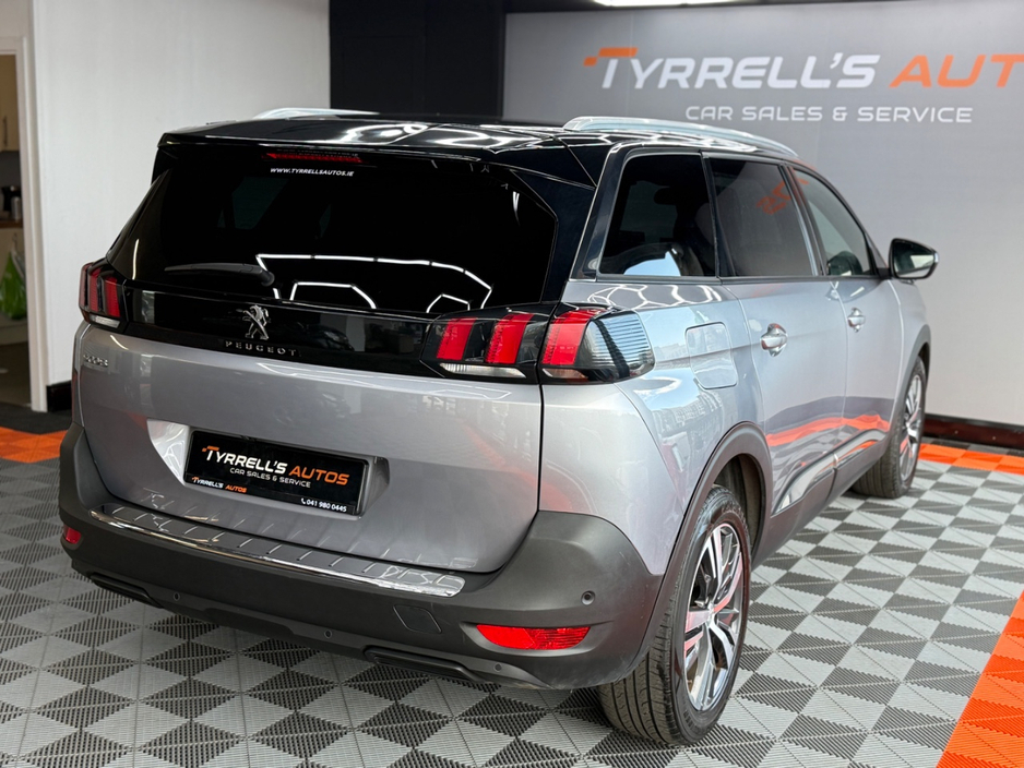 2023 Peugeot 5008 - image 5