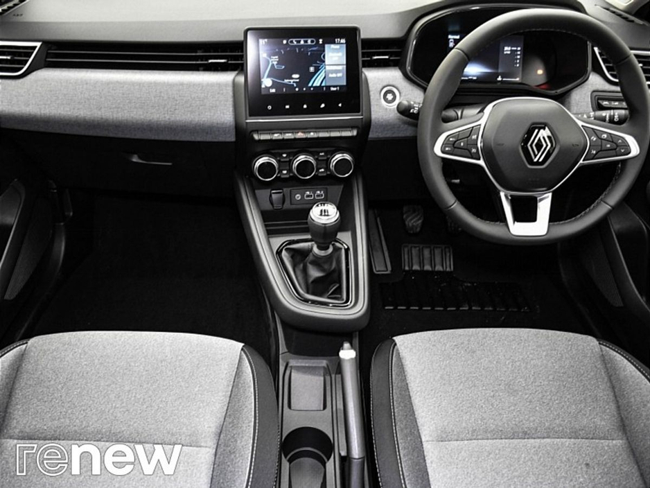 2025 Renault Clio - image 2