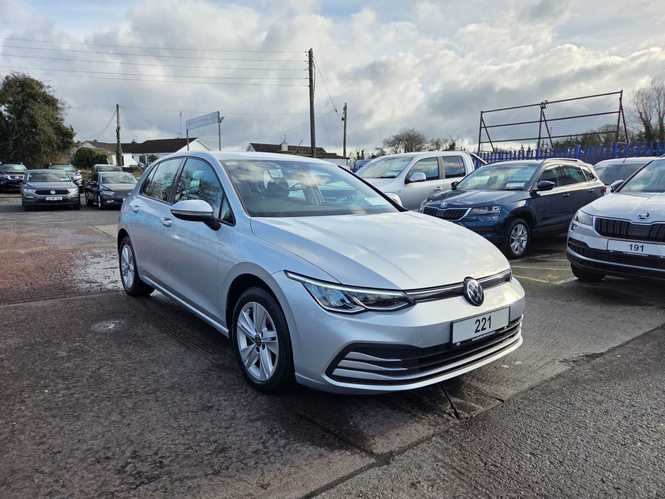 2022 Volkswagen Golf LIFE TDI €25,950