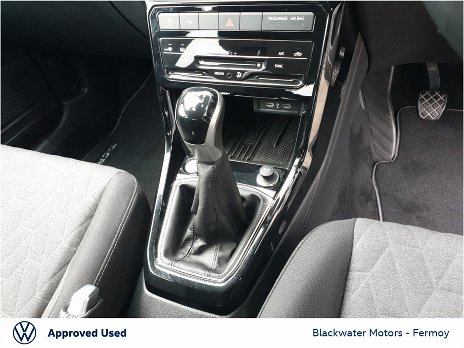 2025 Volkswagen T-Cross - image 22