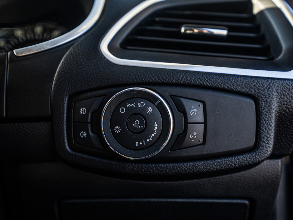 2016 Ford S-Max - image 19