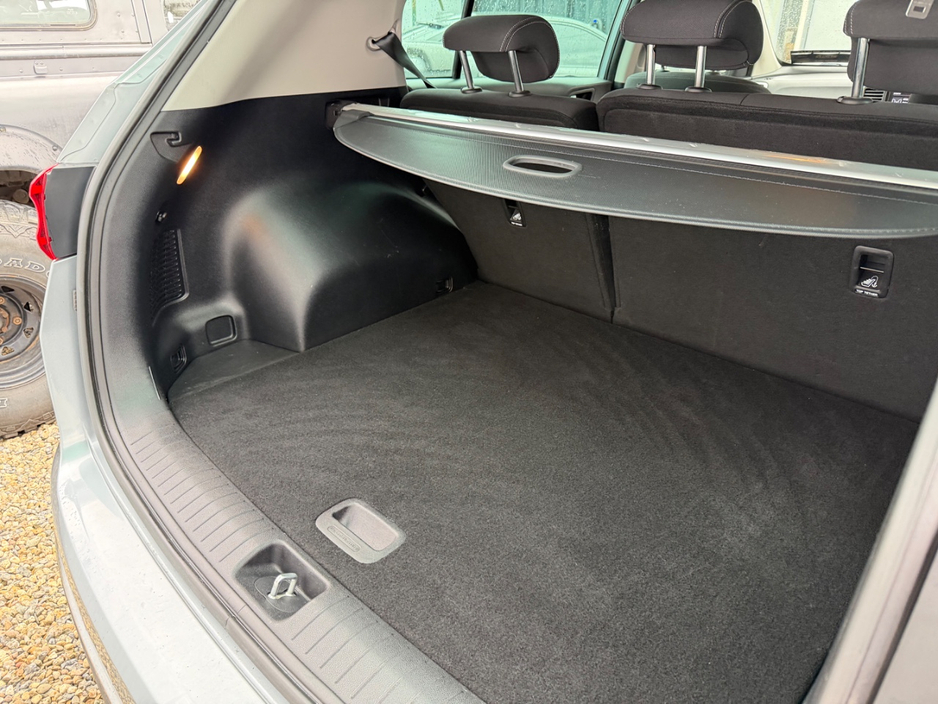 2021 Kia Sportage - image 18