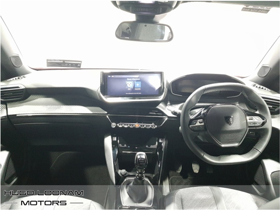 2025 Peugeot 2008 - image 9