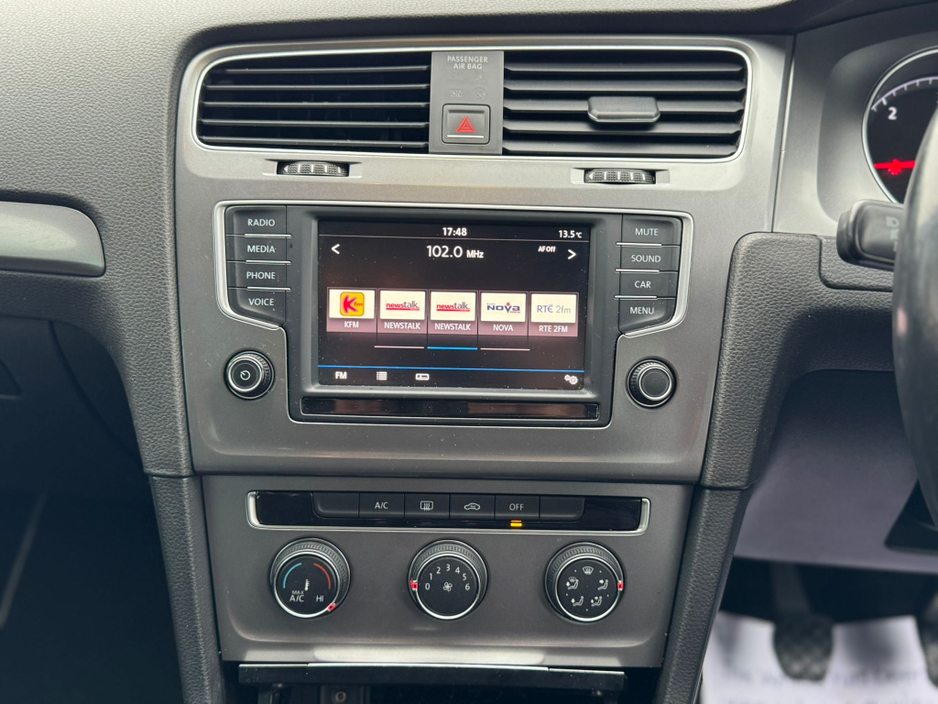 2017 Volkswagen Golf - image 20