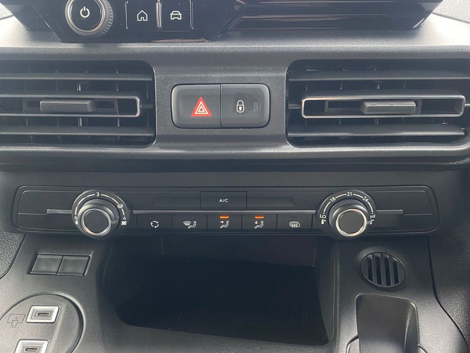 2026 Fiat Doblo - image 23