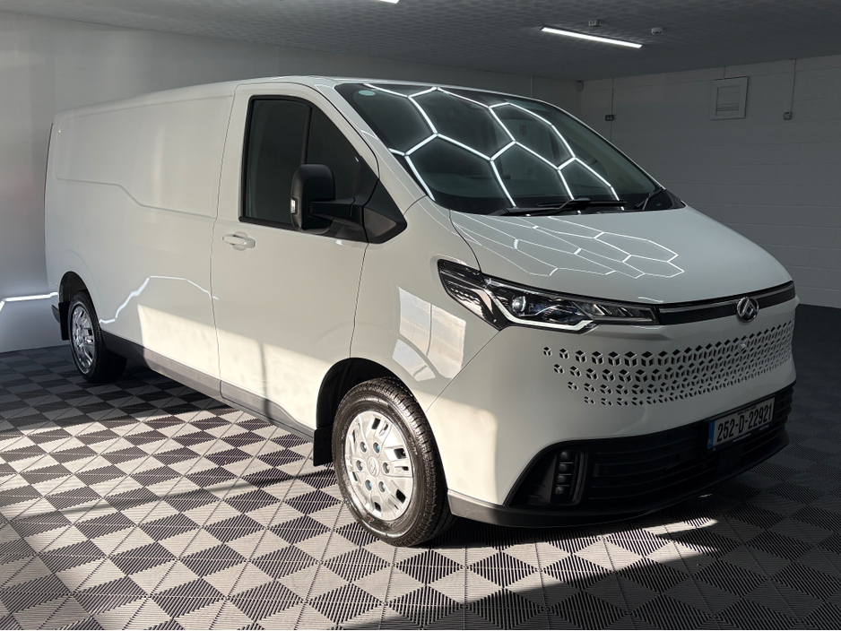 2025 Maxus Deliver 7 L2H1 2.0D 150bhp €25,950