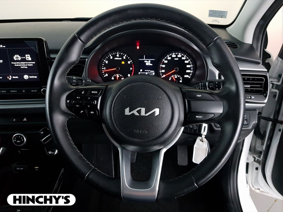 2023 Kia Rio - image 15