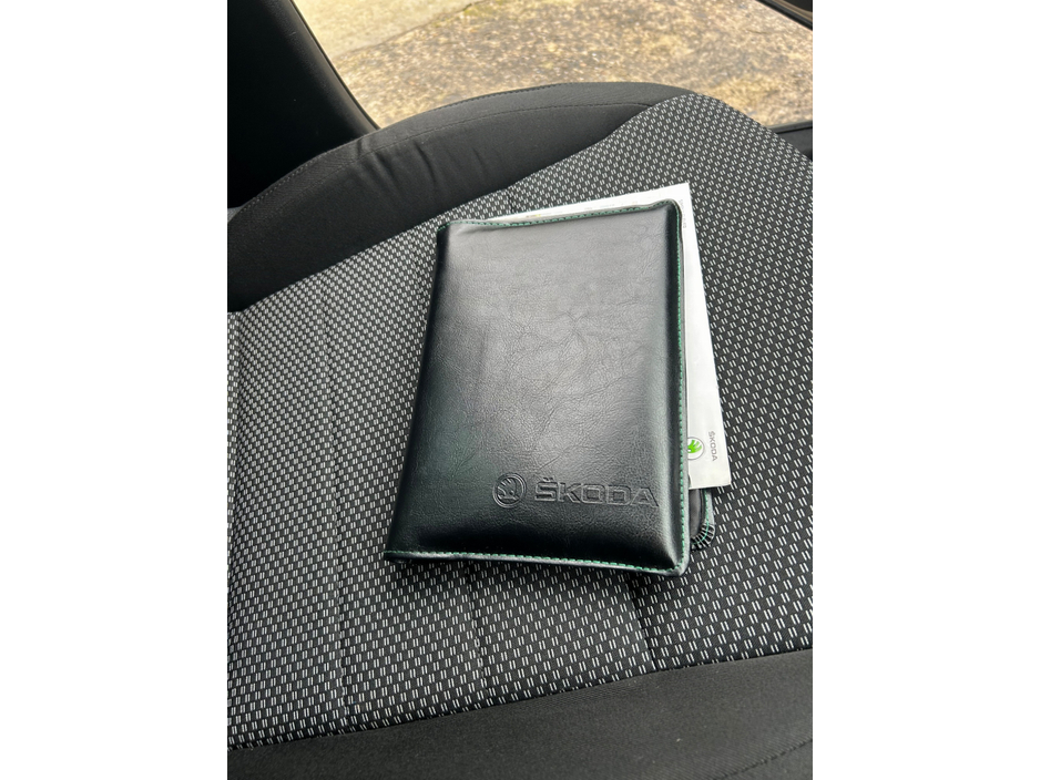 2015 Skoda Octavia AMBITION 1.6 TDI 105HP €8,995