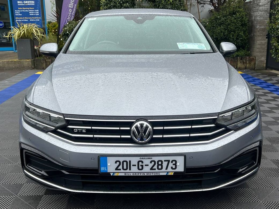 2020 Volkswagen Passat - image 16