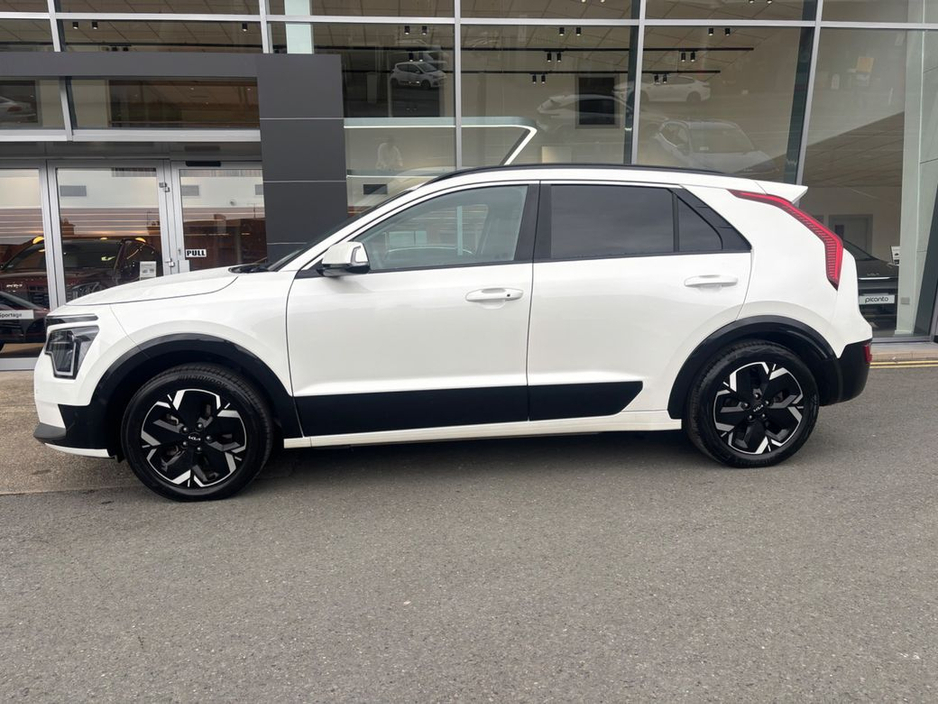 2024 Kia Niro - image 6