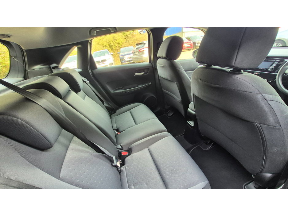 2021 Honda Jazz - image 13