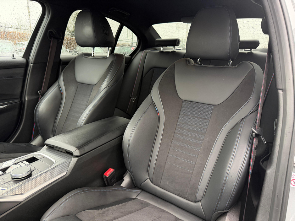 2023 BMW 3 Series - image 17