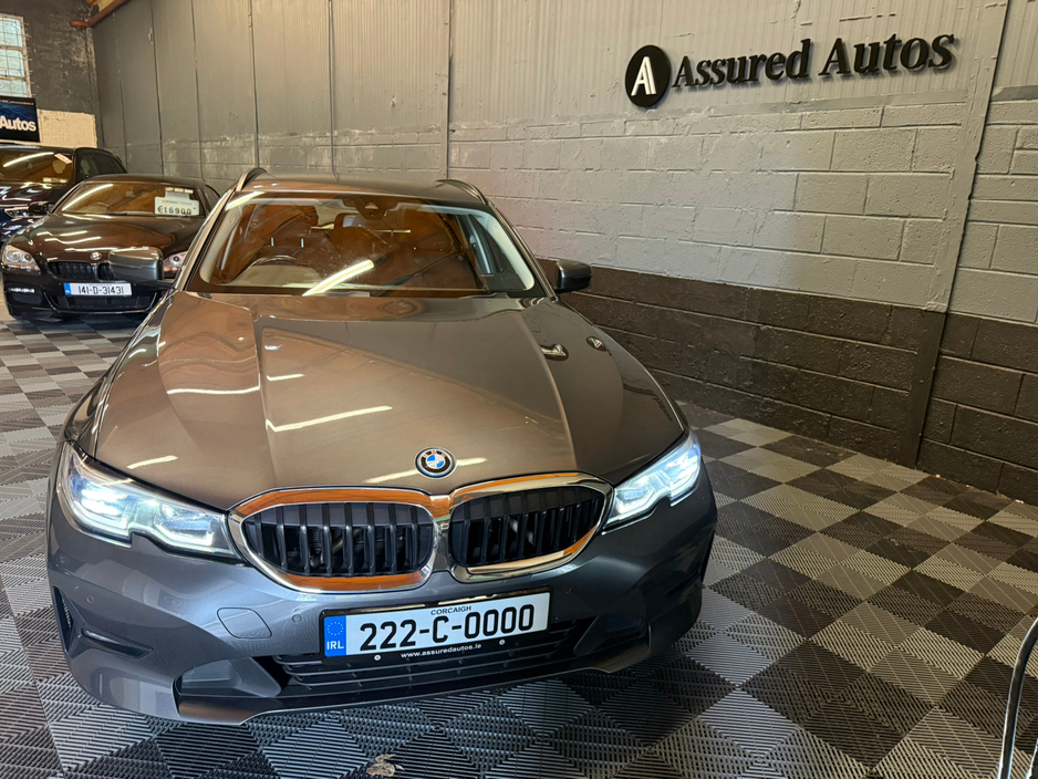 2022 BMW 3 Series 330e SE Pro Auto €22,900