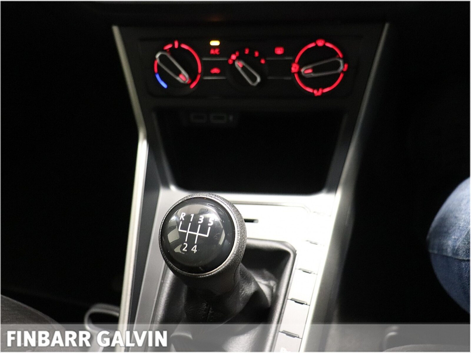 2018 Volkswagen Polo - image 17