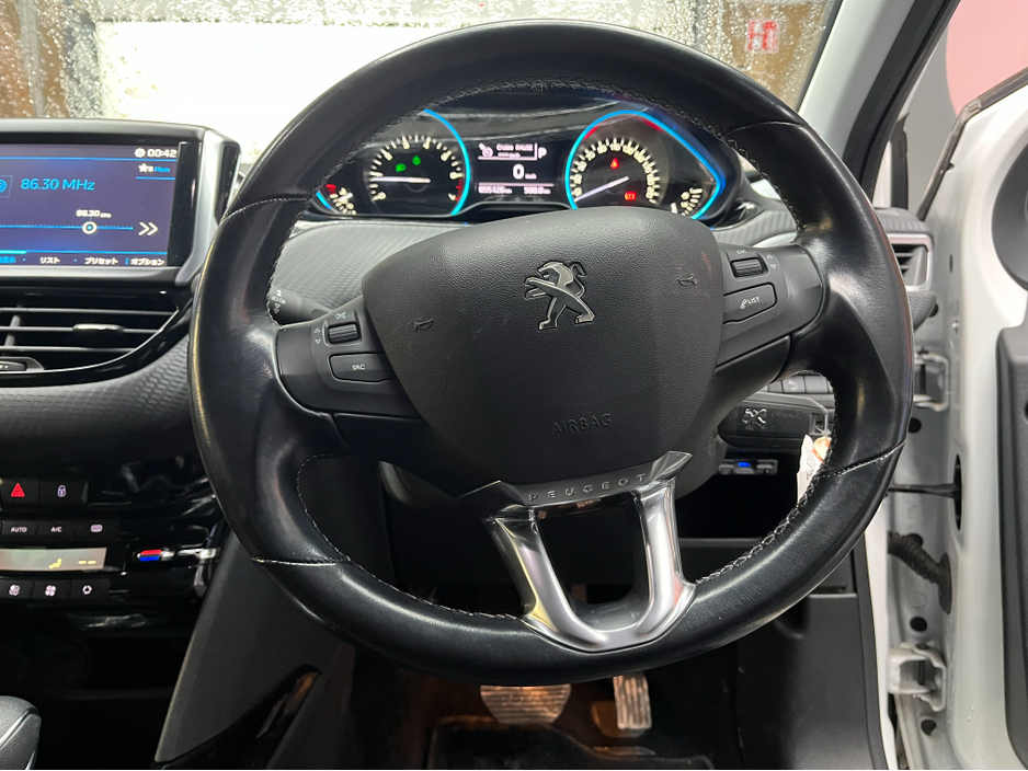 2018 Peugeot 2008 €15950 2018 PEUGEOT 2008 ALLURE 1.2 AUTOMATIC / CRUISE CONTROL / PARKING AID AND MORE €15,950