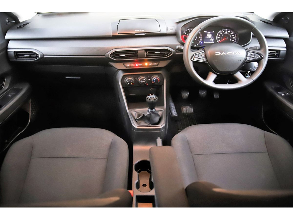 2023 Dacia Sandero - image 14