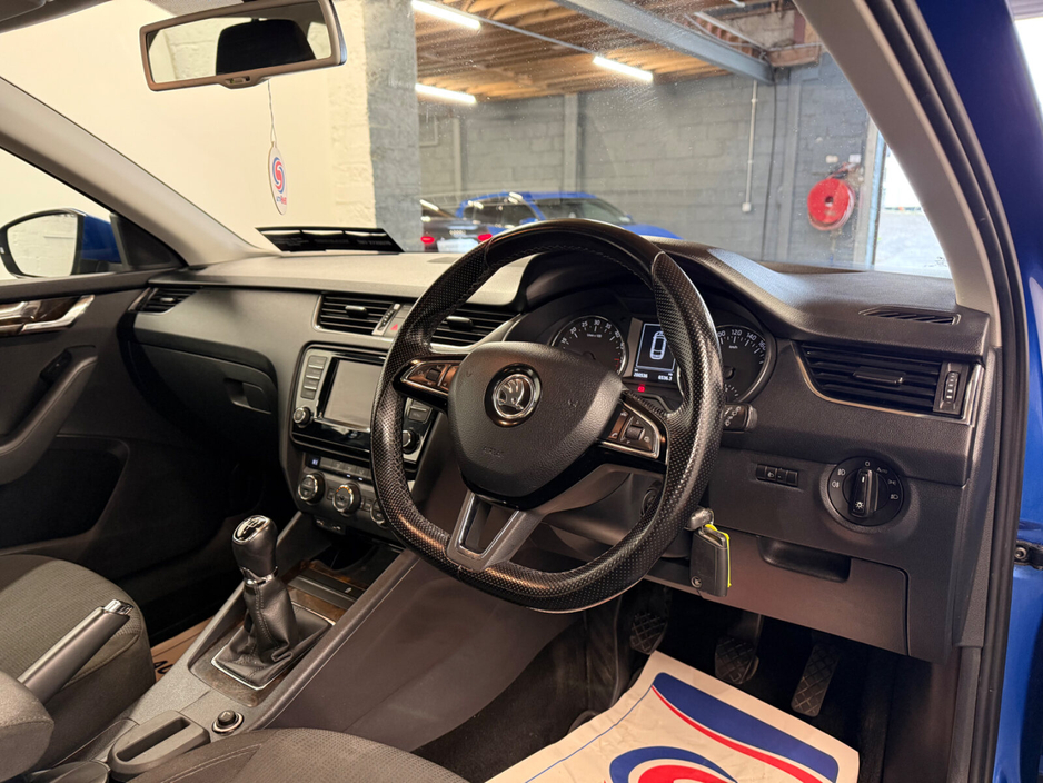 2017 Skoda Octavia - image 10