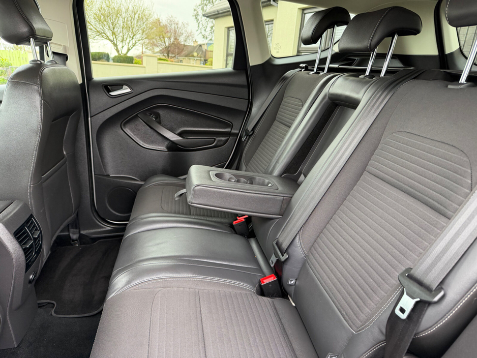 2018 Ford Kuga - image 19