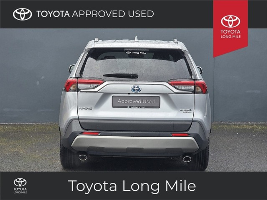 2022 Toyota Rav4 - image 4