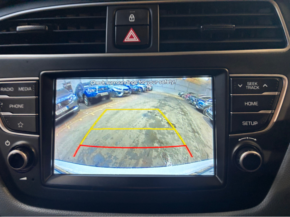 2021 Hyundai i20 - image 13